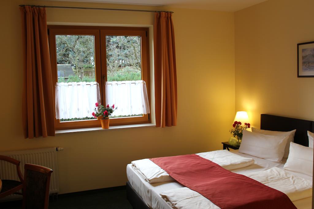Landhotel Dresde Extérieur photo