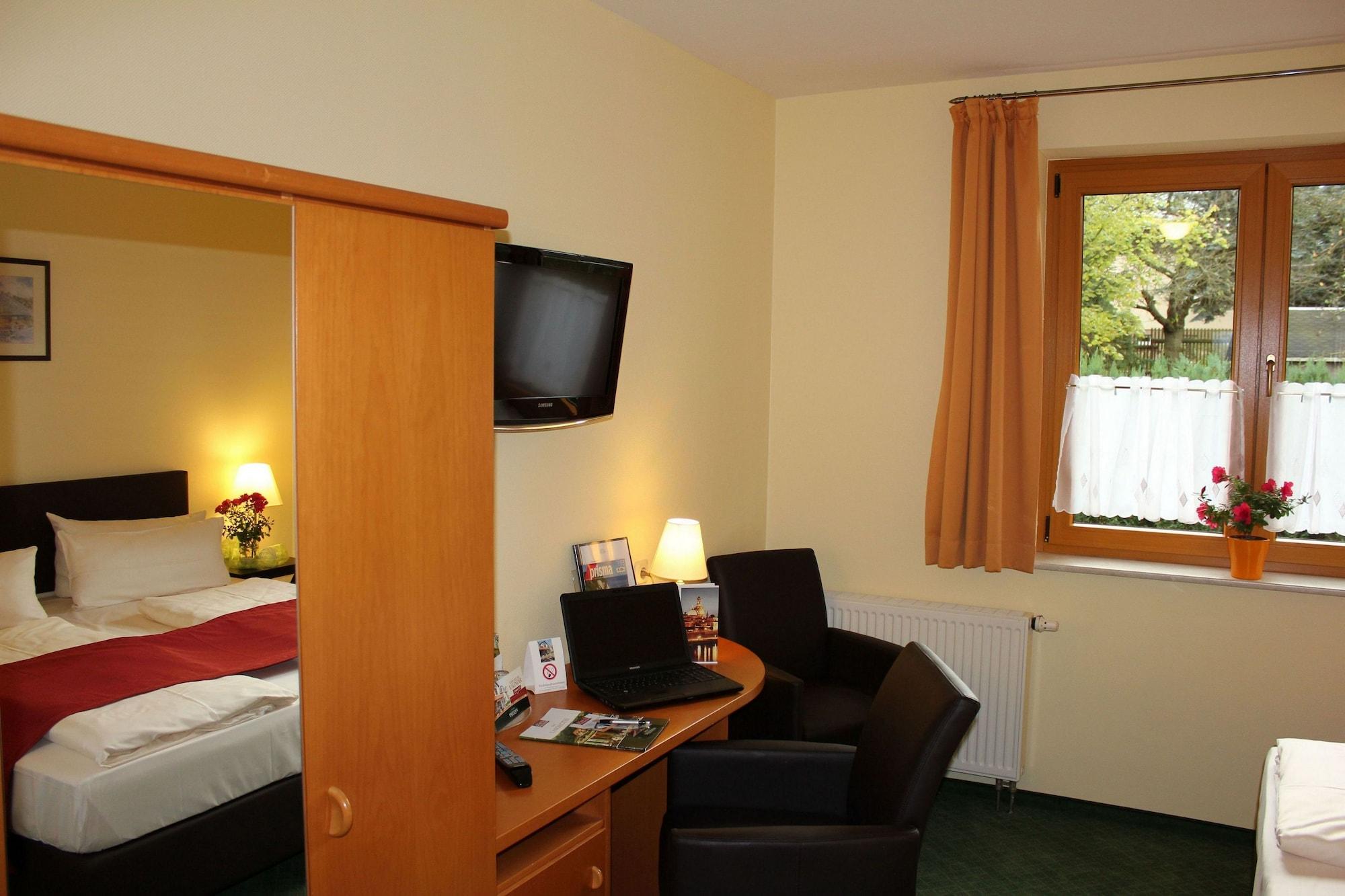 Landhotel Dresde Extérieur photo
