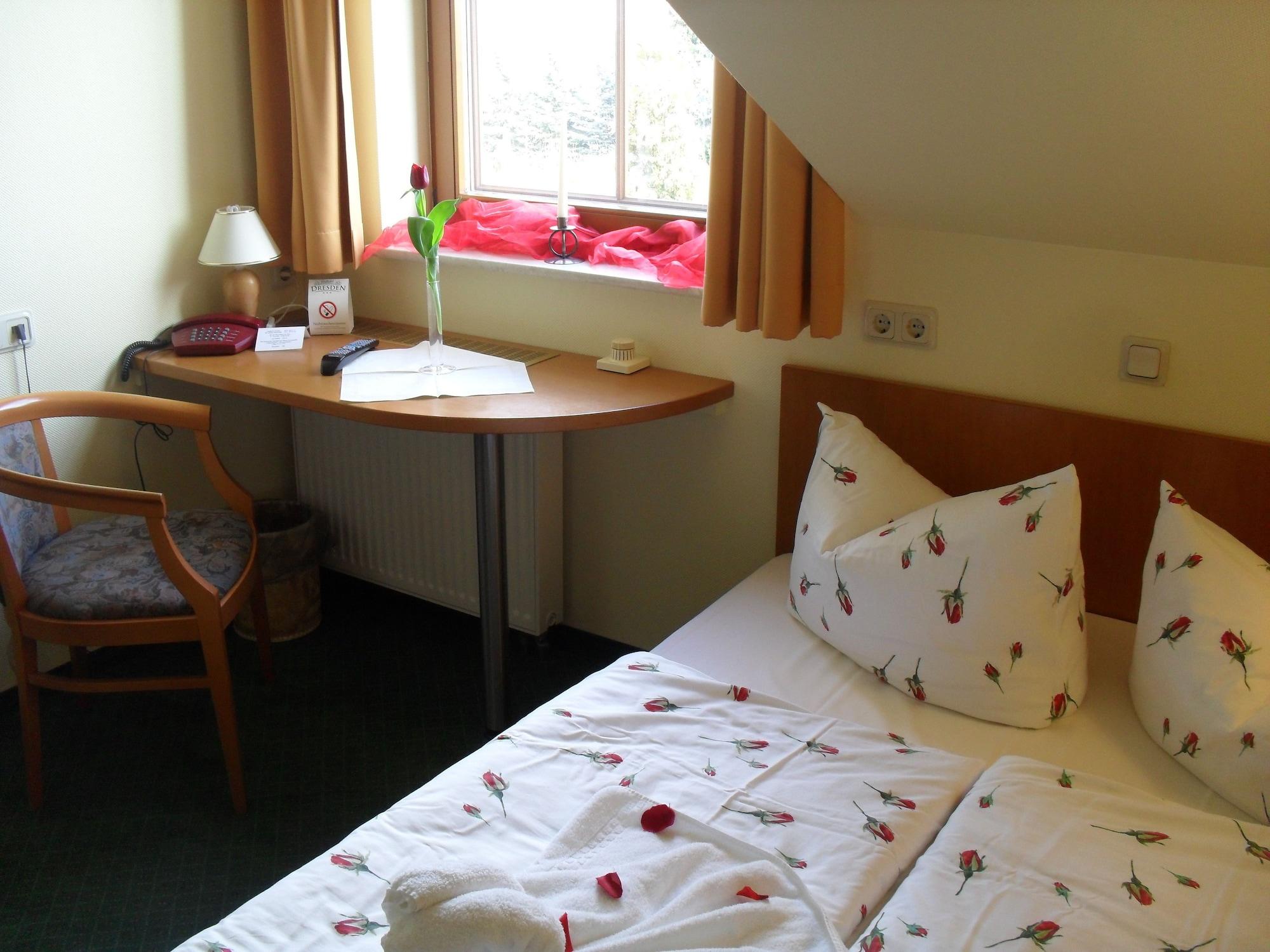 Landhotel Dresde Extérieur photo