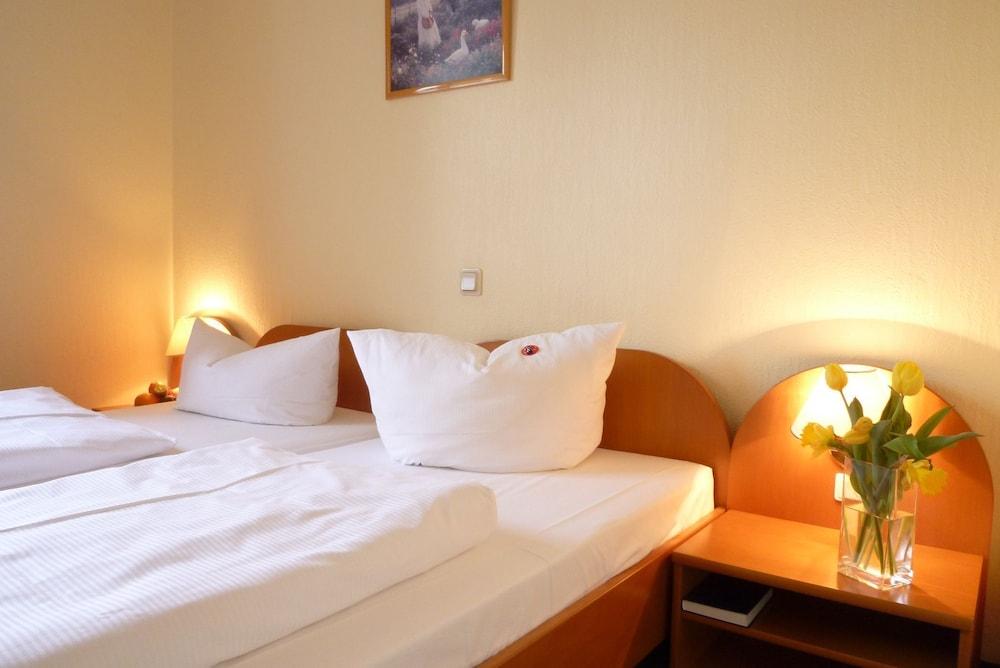 Landhotel Dresde Extérieur photo
