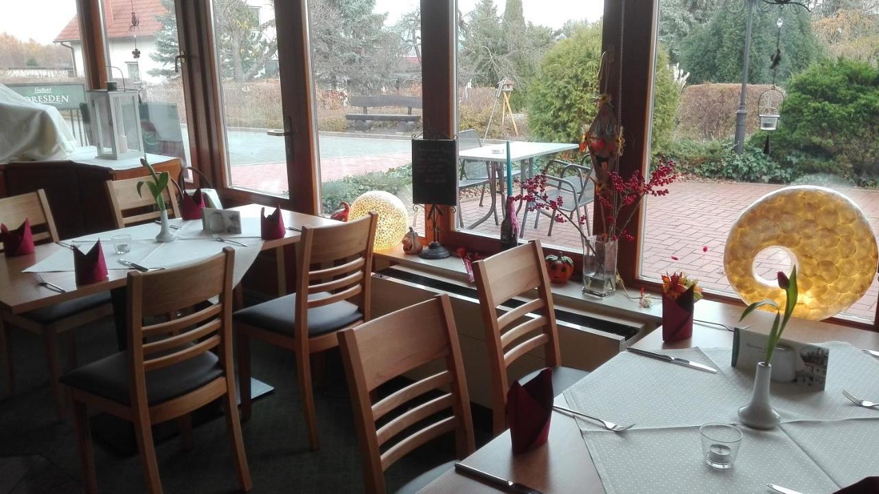 Landhotel Dresde Extérieur photo